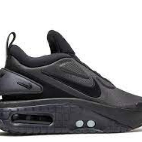 Athletic_Shoes